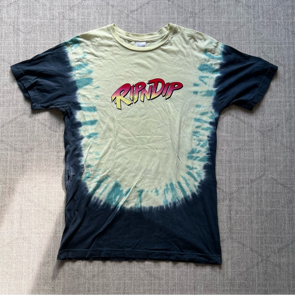RipNDip Men’s Blue/Cream Capcom Street Fighter Graphic Tee Shirt LARGE